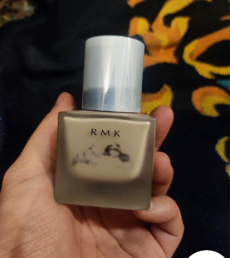 rmk101粉底 还剩了个底 需要的朋友可...