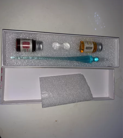 玻璃蘸水笔+紫罗兰闪粉蘸水墨水 感兴趣的话...