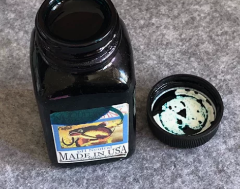 鲶鱼钢笔墨水 两瓶 纳瓦霍天空蓝 Nava...