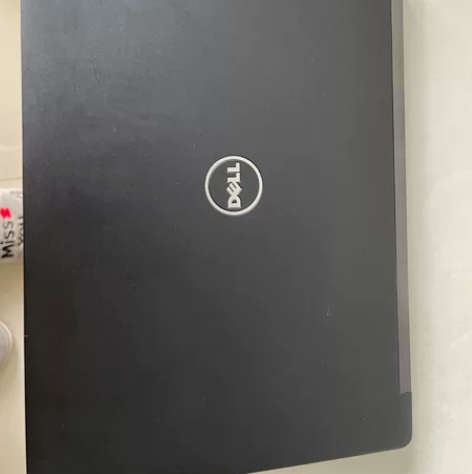 dell笔记本，型号7390。内存8G，硬...
