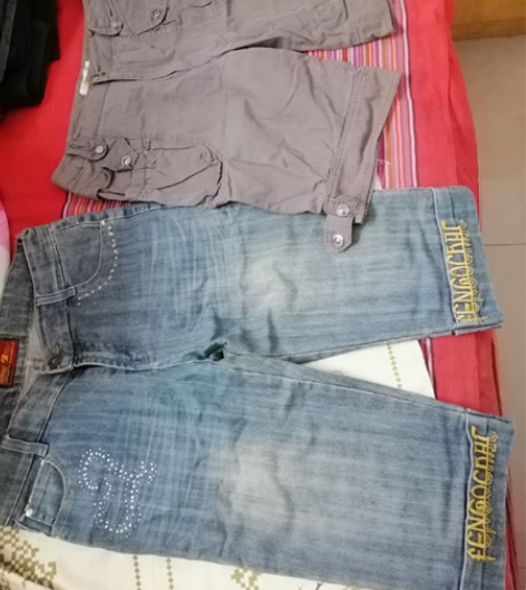 女牛仔7分裤 5分短裤2条5元 两条的腰...