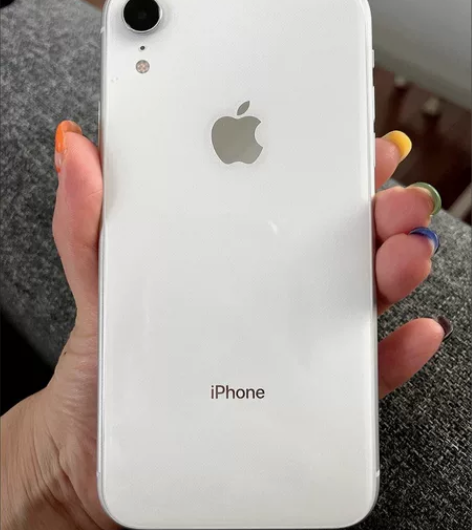 iPhoneXR  几乎全新 ，无维修，手...