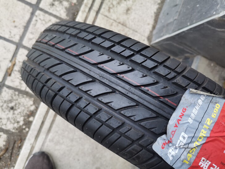 全新 品牌型号 145/70-12朝阳真空...