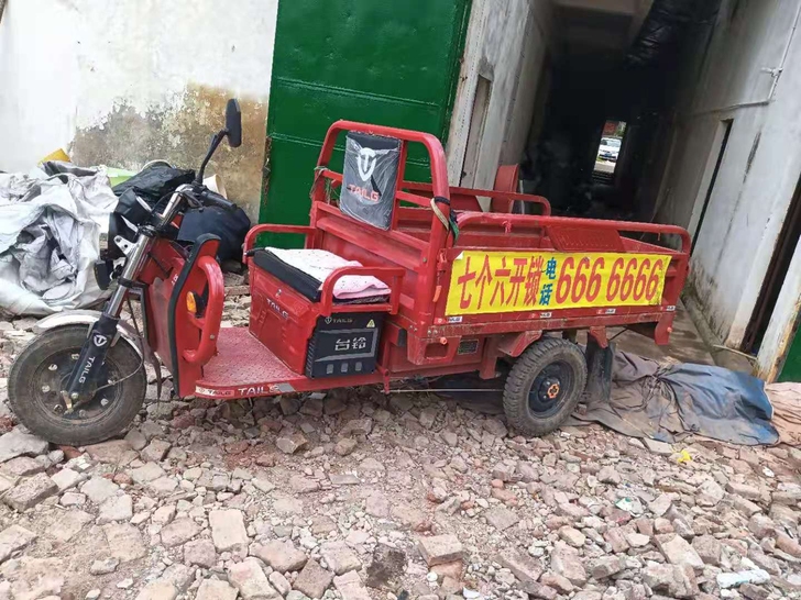 1.8米台铃电动三轮车，最大电池60/45...