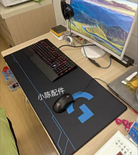 【低价出售】电竟鼠标垫罗技 朋友买多了就给...