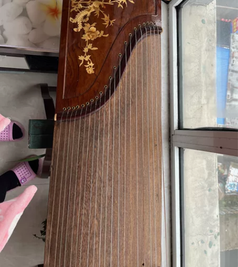 天艺品牌古筝 八成新