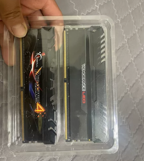 DDR4海岛船内存 8+8 俩个打包包邮 ...