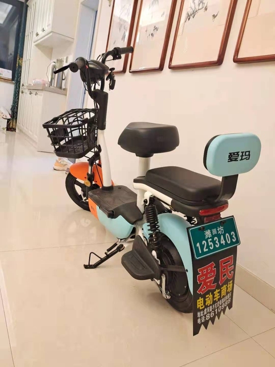 爱玛全新电动车因搬家转手，生产日期5月份，...