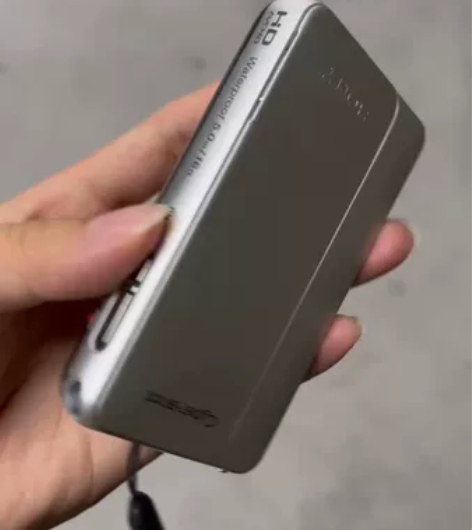 索尼TX10 配备主导潮流的1600万有效...