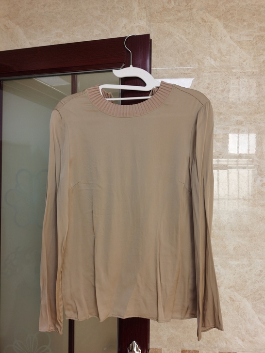 百分百重磅桑蚕丝上衣,浅卡其色,长袖春秋款...