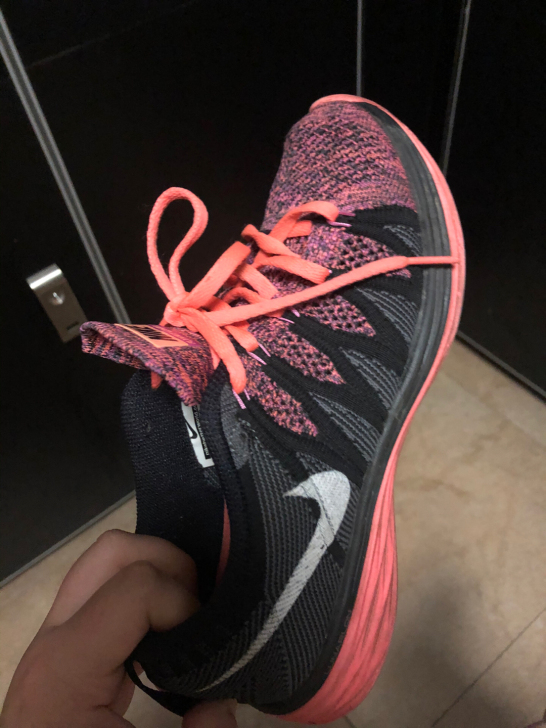 nike登月系列女款跑步鞋