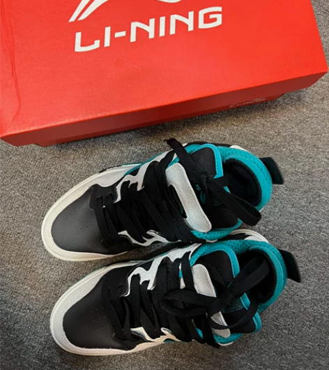 李宁深翠绿37码 穿一次￥1401人想要