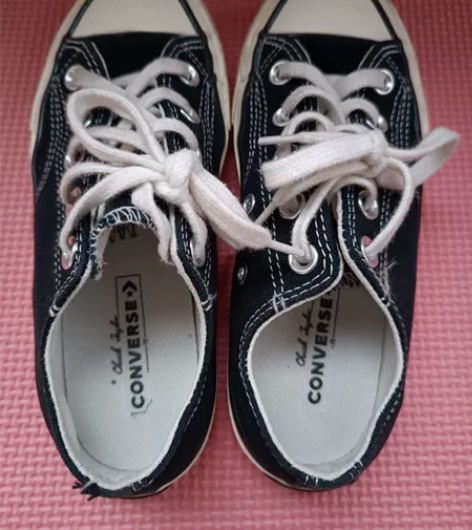 匡威帆布鞋，32码，给孩子买的不合适，只试...