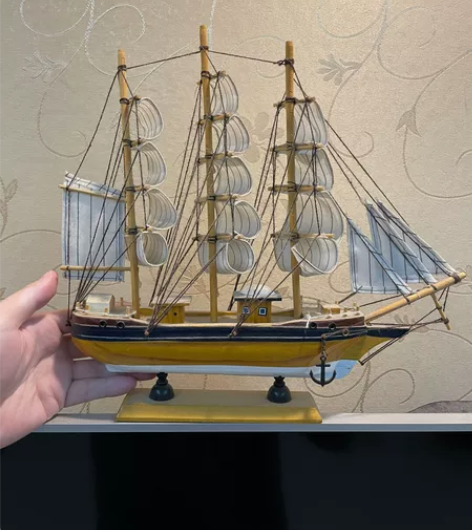 帆船模型摆件，一帆风顺小木船，有点灰尘，可...