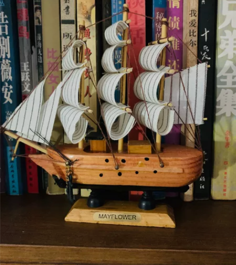 木质帆船模型 几年前在毛里求斯旅游时购买的...