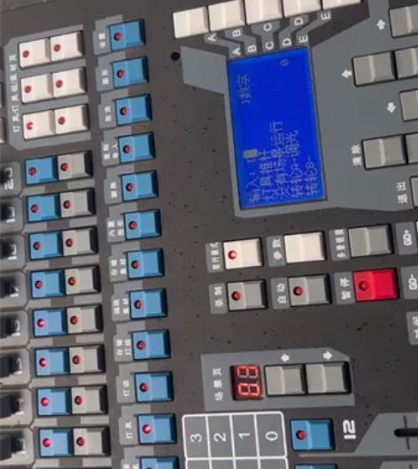 金刚1024S灯光控制台，婚庆公司使用， ...