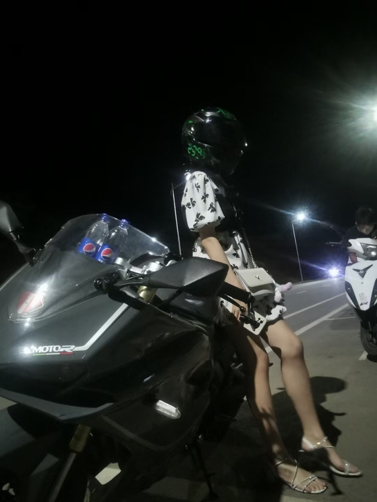 出售蛟龙400撩妹神器。