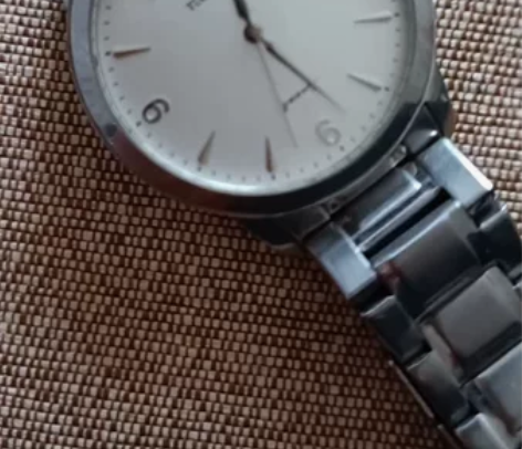 天王男式手表，一年多没戴了，800元专卖店...