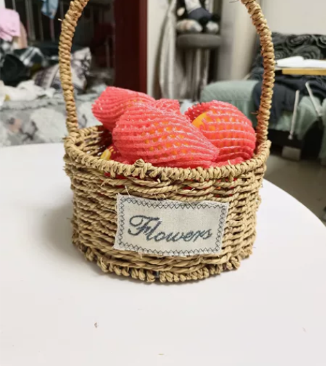 篮子可放水果,可放干花等,搬家带不走,转给...