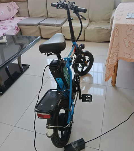 出售代驾飞鸽折叠电动车车一辆，48V30A...