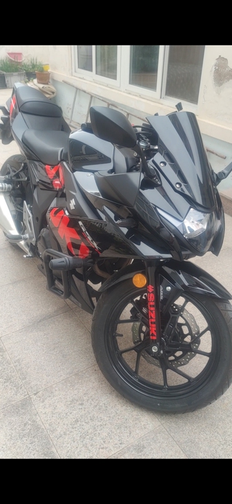 我不是车商！转卖一辆20年上牌的铃木gsx...