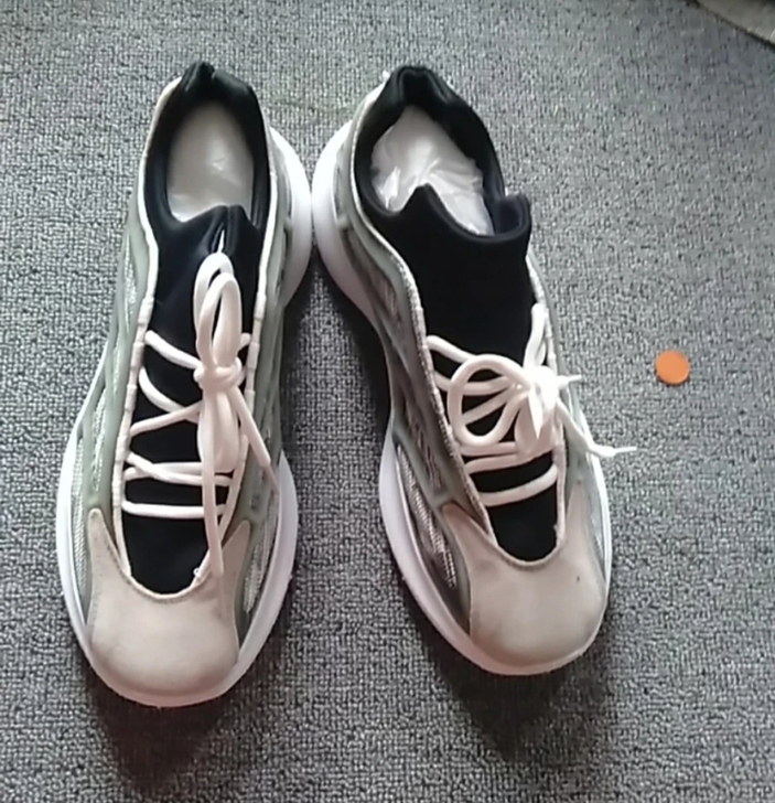 啄木鸟男鞋，透气运动鞋。椰子鞋，43码数，