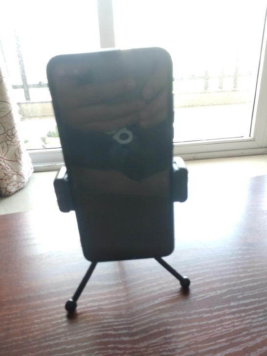 【处理闲置】二手手机直播支架,在家可当手机...