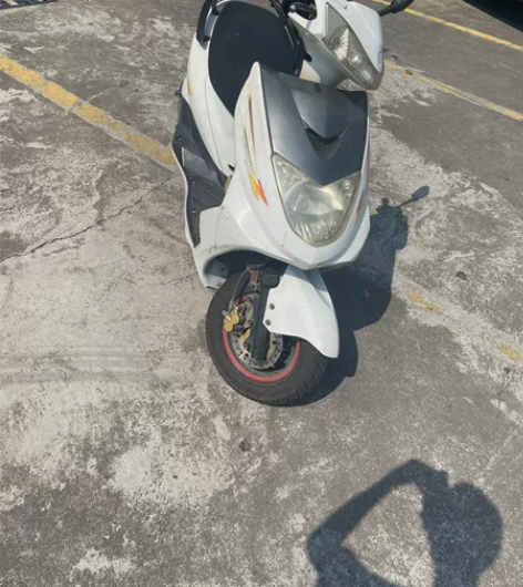 闲置二手摩托一台!能跑能驼!有兴趣私聊,留...