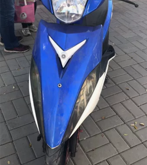 雅马哈 摩托车 外观成色保护得好。照片，视...