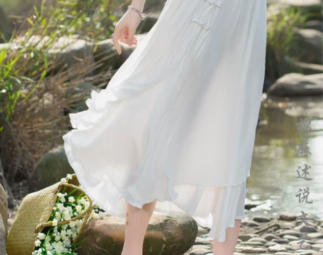 2022春夏季民族风飘逸仙女裙复古棉麻皱褶...