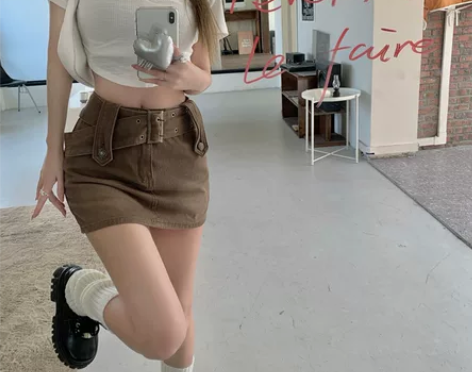 纯欲风设计感咖色半身裙女夏2022新款高腰...