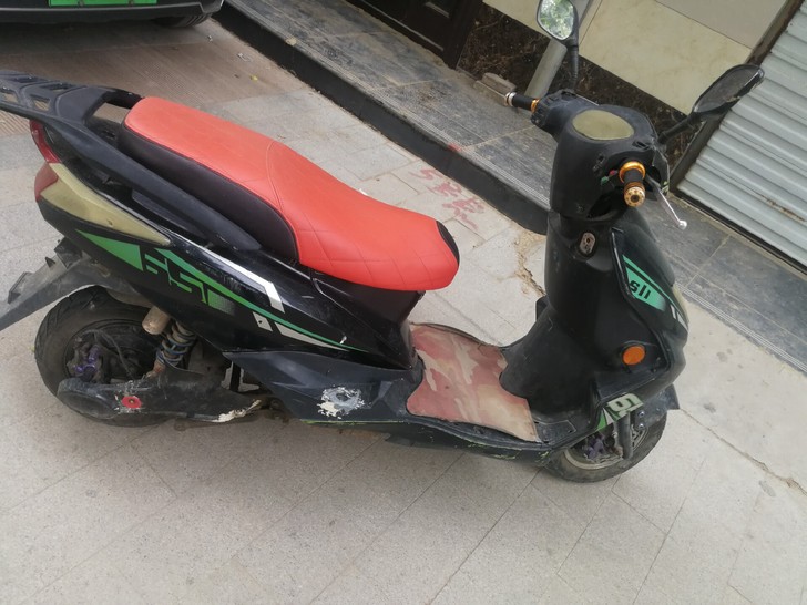 大迅鹰 电动车 电瓶车 电摩72v 电动摩...