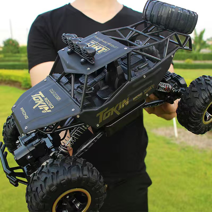 大号玩具汽车遥控车可漂移赛车充电玩具车男孩...