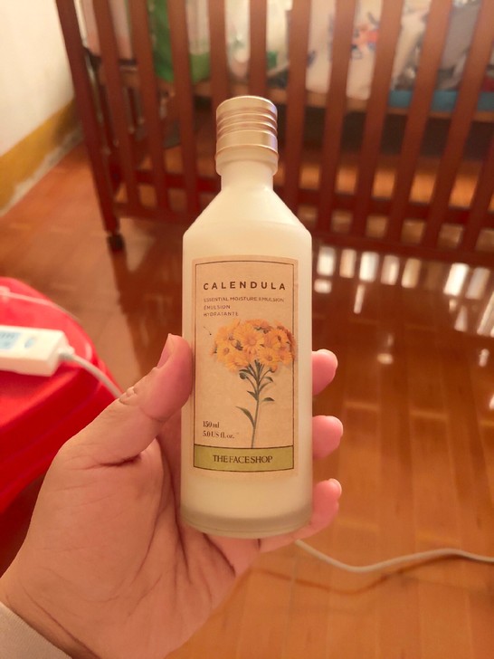 菲诗小铺保湿乳