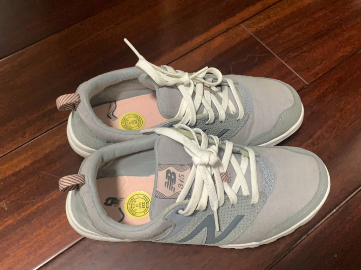 新百伦女士运动鞋,70包邮出,几乎全新