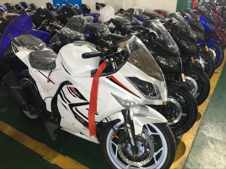 鬼火摩托车，地平线摩托车，大排量跑车，本田...