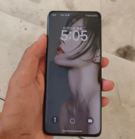 小米12，8+256，蓝色 手机功能都正常...