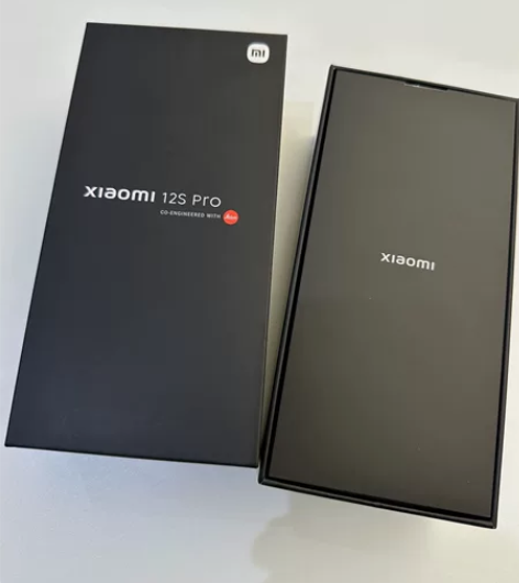 小米 12S Pro 12+256G 才用...