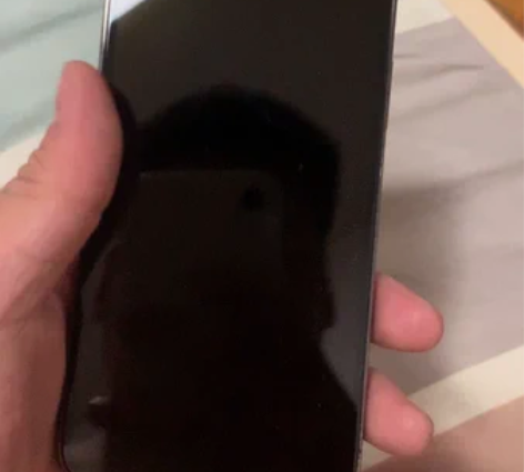 苹果12pro 黑色，128g，除面容都正...