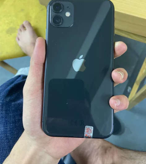 自用苹果11美版128G 便宜出了 想换1...