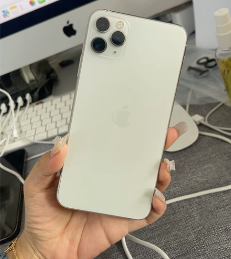 iPhone 11pro max内存256...