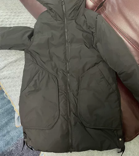 孔翎男士羽绒服，嗄嗄新，包邮 感兴趣的话点...