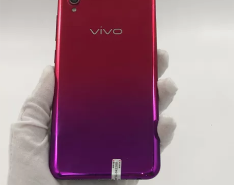 vivoy93s，8成新要的拿去便宜处理了...