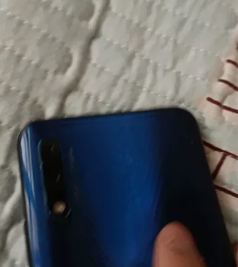 荣耀9x   4+64触摸有点小问题，别的...