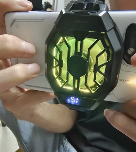 黑鲨2pro散热器 感兴趣的话点“我想要”...