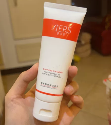 菲尔思氨基酸洁面洗面奶 用过一次还是没用过...