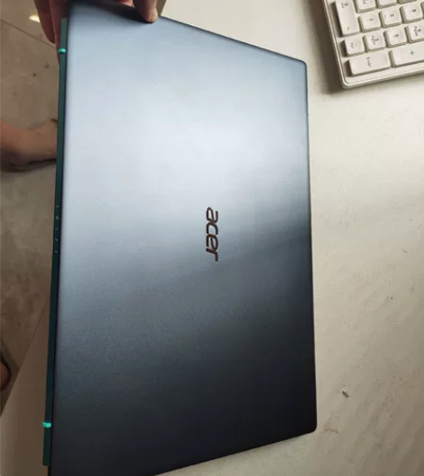 宏基s3x,无磕无碰无划痕无暗病,屏幕无斑...