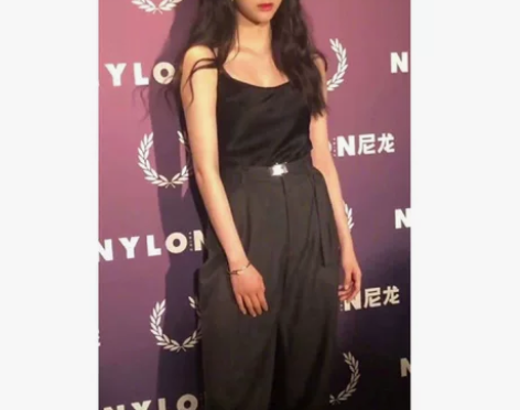 欧阳娜娜同款灰色工装裤高腰直筒显瘦束脚港味...