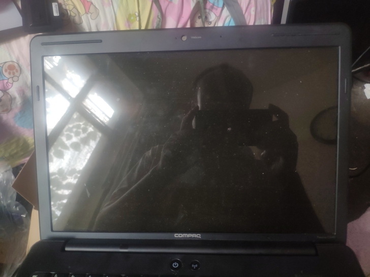 惠普CQ40，卖配件，上半部分屏幕带AB壳...