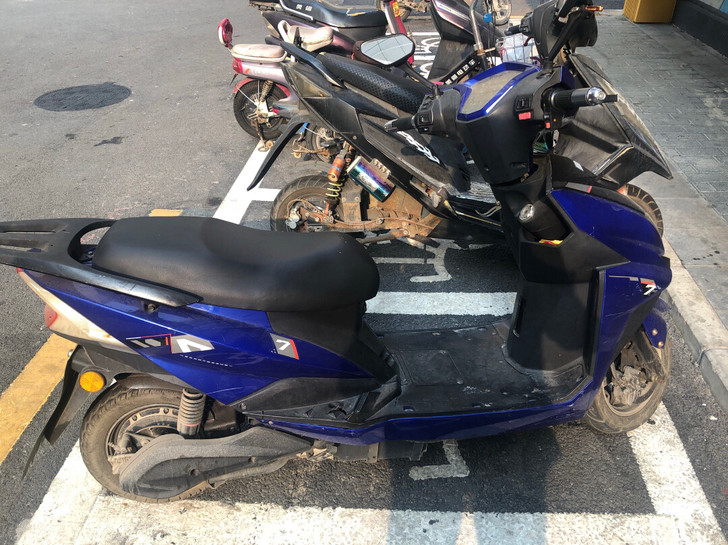 出售自用电动车刚换的电池20A60V，续航...
